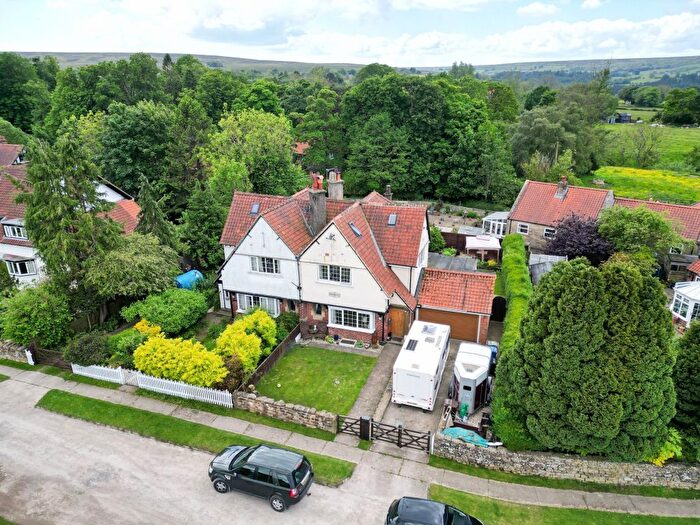 4 Bedroom Semi-Detached House For Sale In Moorgarth, Goathland, YO22