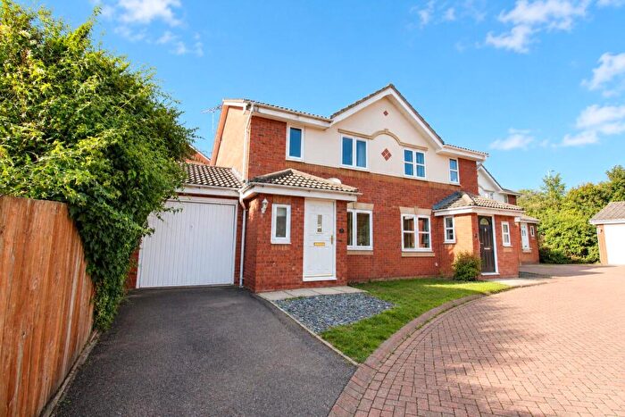 3 Bedroom Semi-Detached House For Sale In Fairwood Close, Hilperton, BA14