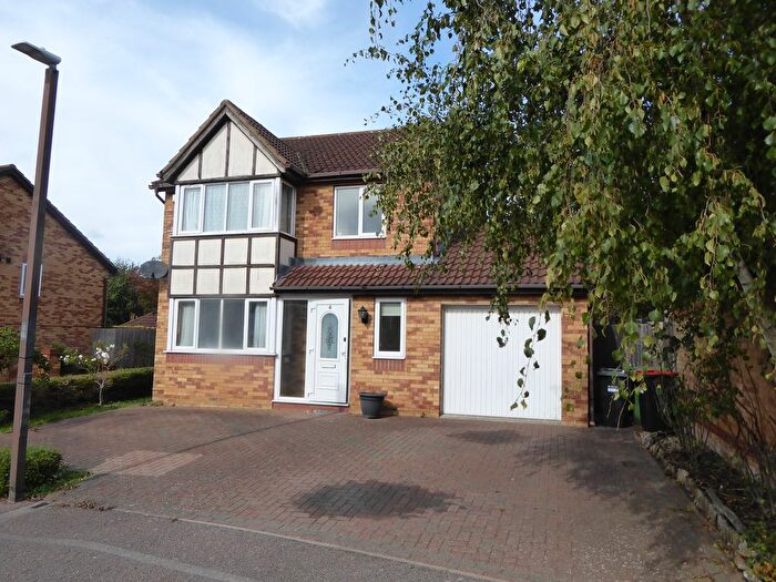 4 Bedroom Detached House To Rent In Crowborough Lane, Milton Keynes, MK7