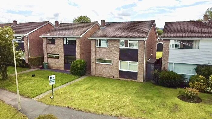 4 Bedroom Detached House For Sale In Grebe Close, Abbeydale, Gloucester, GL4