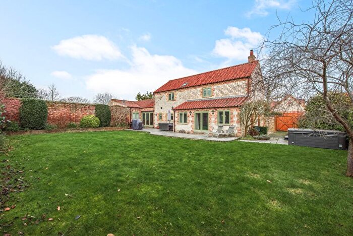 4 Bedroom Barn Conversion For Sale In Substantial Period Barn Conversion In Northwold, IP26