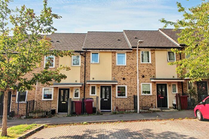 2 Bedroom Terraced House For Sale In Tay Road, Tilehurst, Reading, RG30