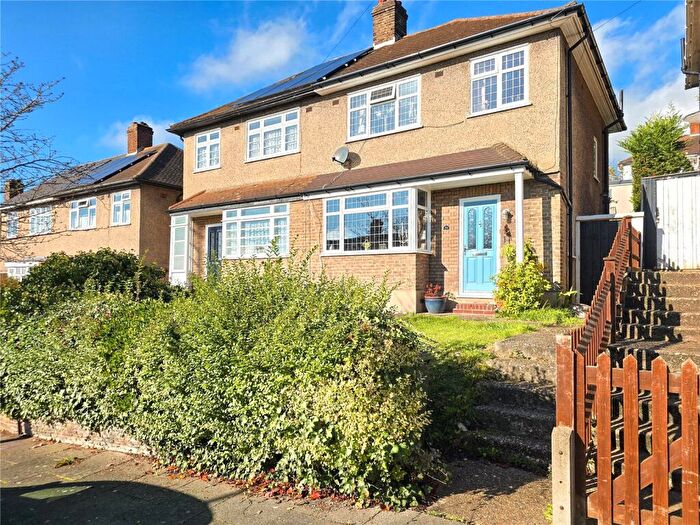 3 Bedroom Semi-Detached House For Sale In Allenswood Road, London, SE9