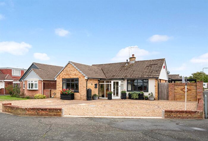 3 Bedroom Detached Bungalow For Sale In Charlesworth Drive, Waterlooville, PO7