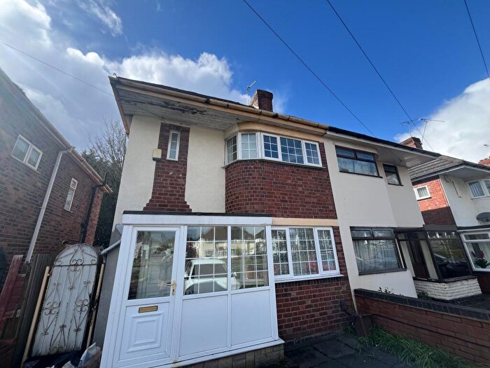 3 Bedroom House To Rent In Wolverhampton Road, Oldbury, B69