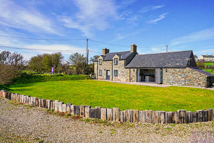 4 Bedroom Detached House For Sale In Anhegraig, Aberdaron - Acres, LL53