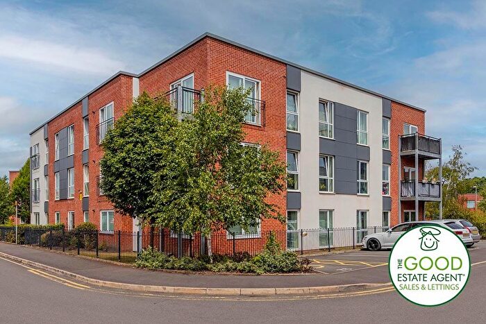 2 Bedroom Apartment For Sale In Sheen Gardens Heald Green, Manchester, M22