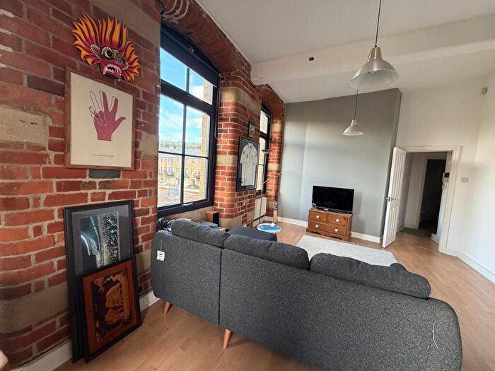 1 Bedroom Flat To Rent In The Locks, Bingley, West Yorkshire, BD16