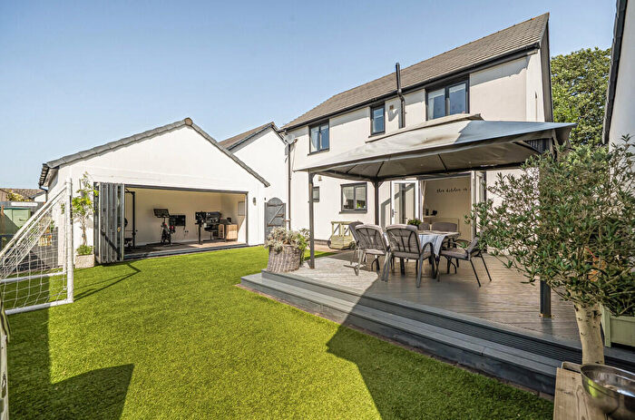 4 Bedroom Detached House For Sale In Charlbury Drive, Saltram Meadow, Plymouth, PL9