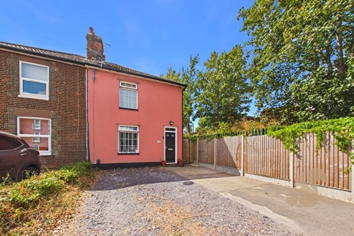 2 Bedroom Semi-Detached House For Sale In Ranelagh Road, Ipswich, IP2