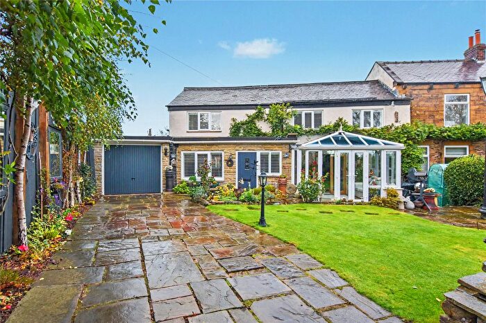 4 Bedroom Semi-Detached House For Sale In Baghill Road, Tingley, Wakefield, West Yorkshire, WF3