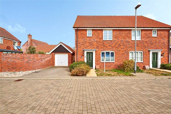 3 Bedroom House For Sale In Tayberry Close, Ely, Cambridgeshire, CB6