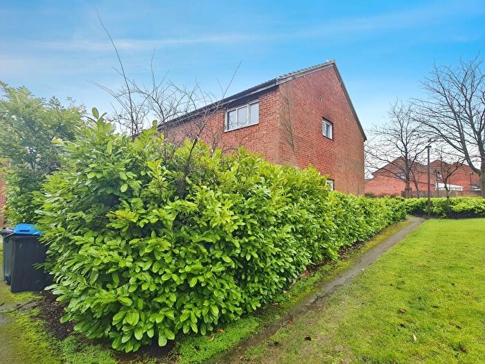 1 Bedroom Maisonette For Sale In Clay Hill, Milton Keynes, MK8