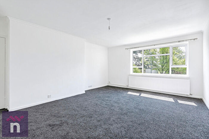 3 Bedroom Flat To Rent In Lansdown Road, Lansdown, Cheltenham, GL51