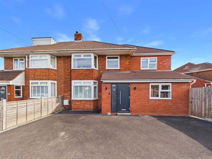 5 Bedroom Semi-Detached House For Sale In Richmond Gardens, Longlevens, Gloucester, GL2