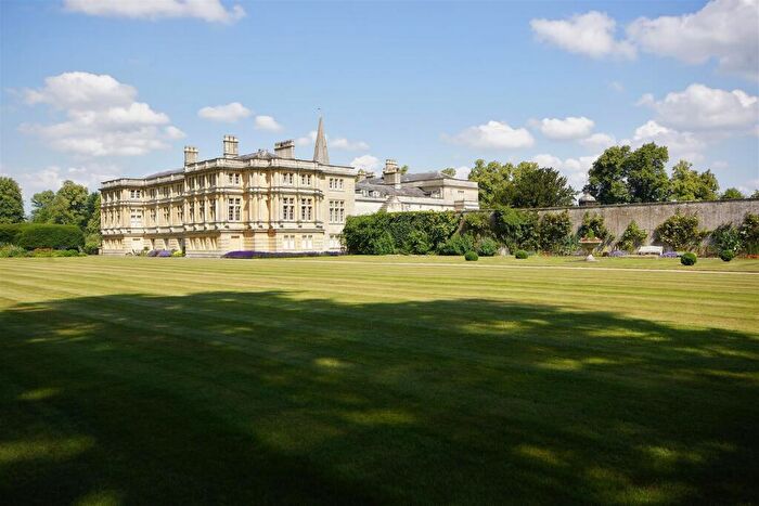 1 Bedroom Apartment To Rent In Sherborne, Gloucestershire, GL54