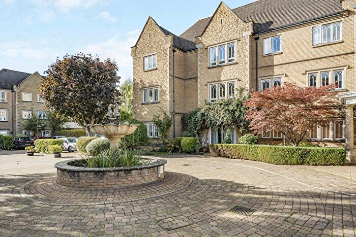 1 Bedroom Flat For Sale In Whitehouse Road, Gandpont, OX1