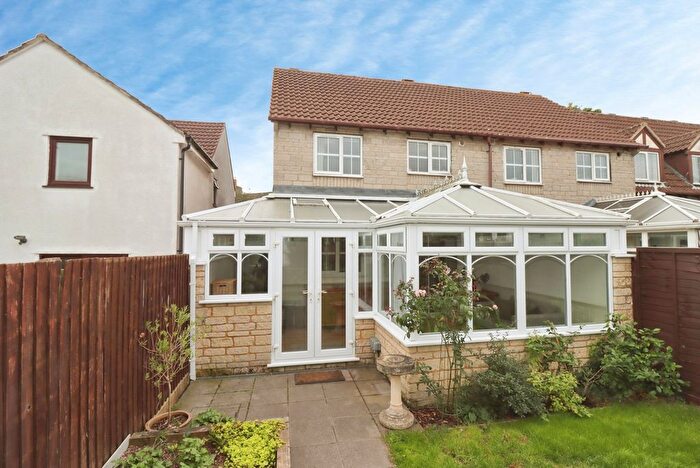 3 Bedroom Semi-Detached House For Sale In Brackendene, Bradley Stoke, Bristol, BS32
