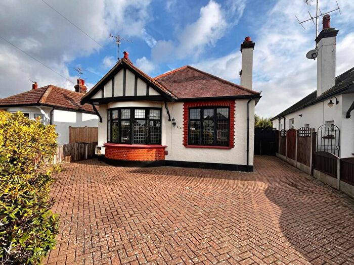 3 Bedroom Bungalow To Rent In St. James Avenue, Southend-on-Sea, Essex, SS1