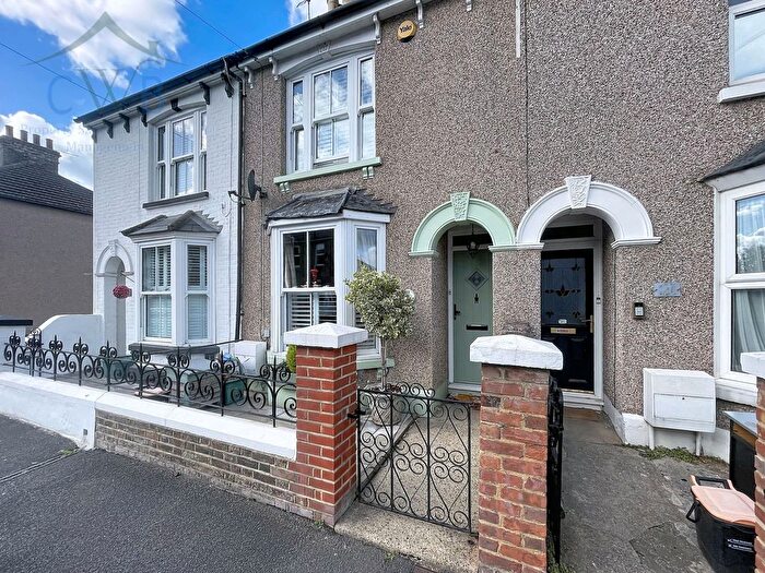 2 Bedroom Terraced House For Sale In Waghorn Road, Snodland, ME6
