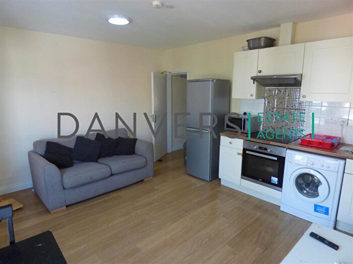 2 Bedroom Property To Rent In Barclay Street, Leicester, Leicester, LE3