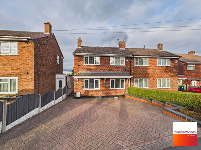 2 Bedroom Semi-Detached House For Sale In Tame Road, Oldbury, B68