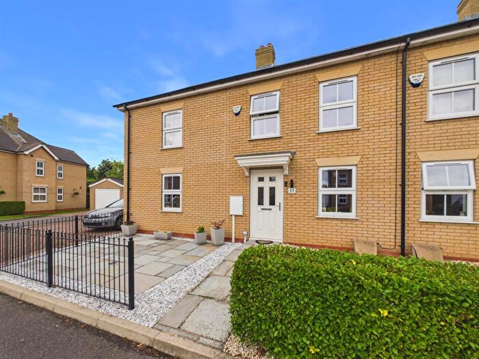 2 Bedroom Terraced House For Sale In Wallaces Yard, Alford, LN13
