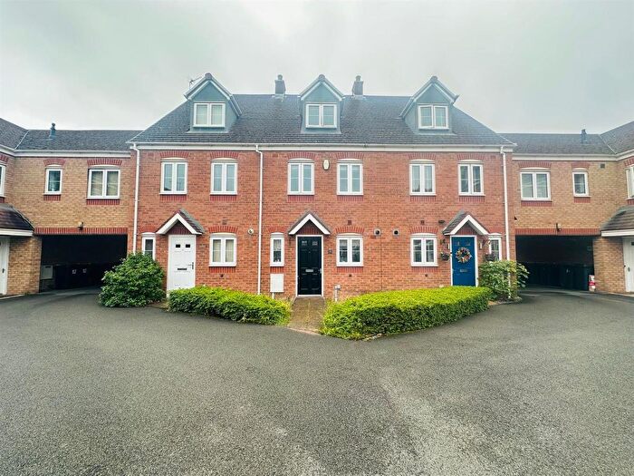 3 Bedroom Property To Rent In Templar Drive, The Bridalways, CV10