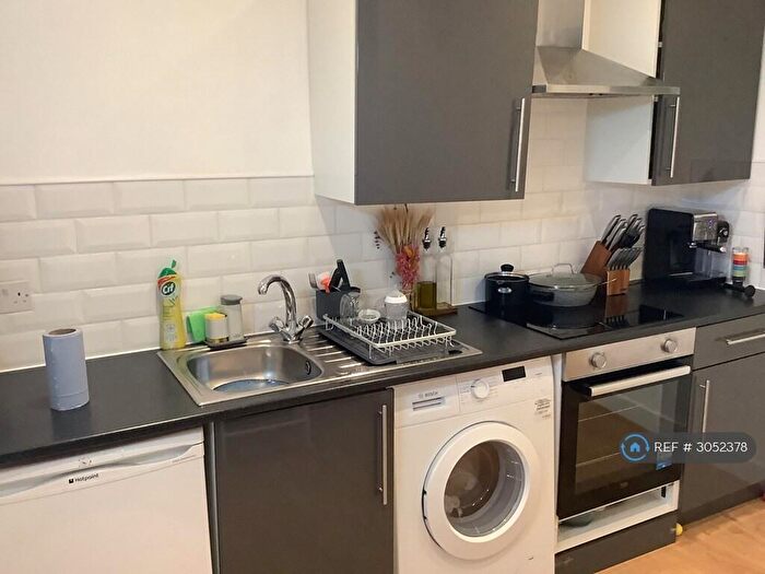 2 Bedroom Flat To Rent In Orsett Road, Grays, RM17