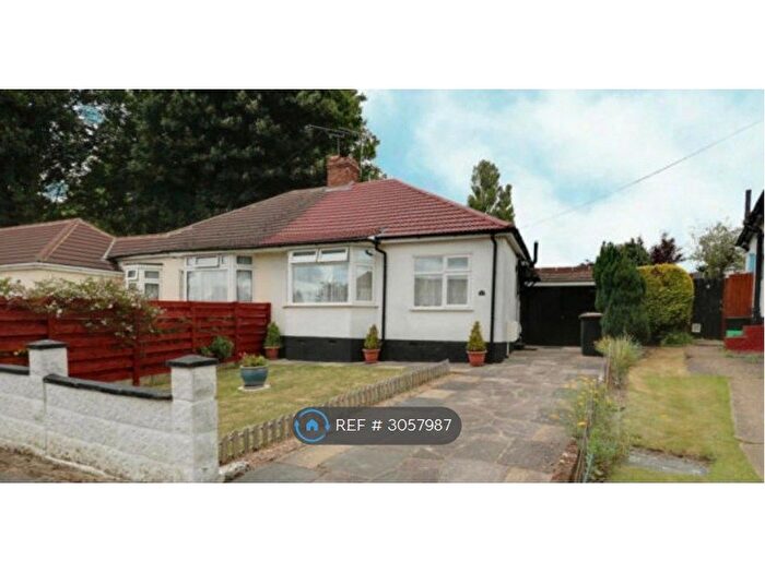 2 Bedroom Bungalow To Rent In Paulinus Close, Orpington, BR5