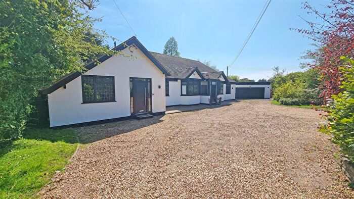 5 Bedroom Detached Bungalow For Sale In Barkers Lane, Wythall, B47