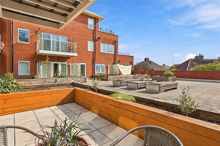 Studio To Rent In Kingston Road, London, SW20
