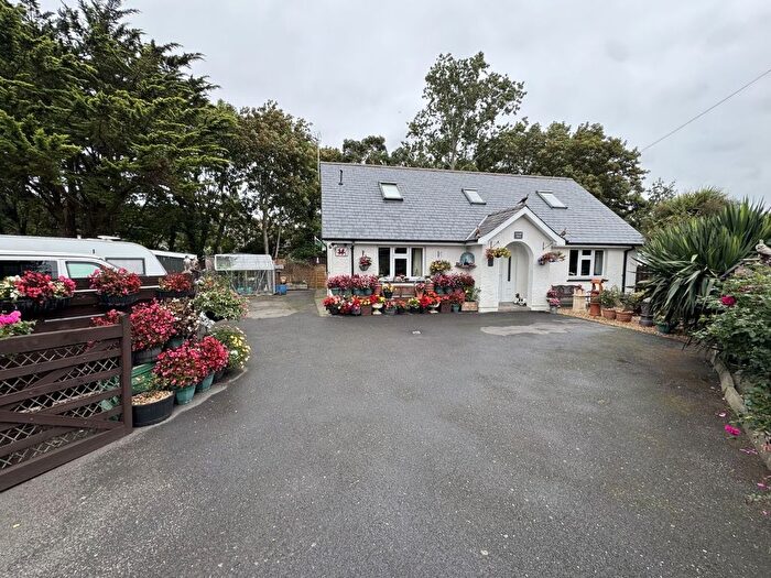 3 Bedroom Detached Bungalow For Sale In Llanrhystud, Ceredigion, SY23