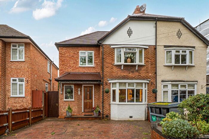 4 Bedroom Semi-Detached House For Sale In Everard Avenue, Hayes, Bromley, BR2