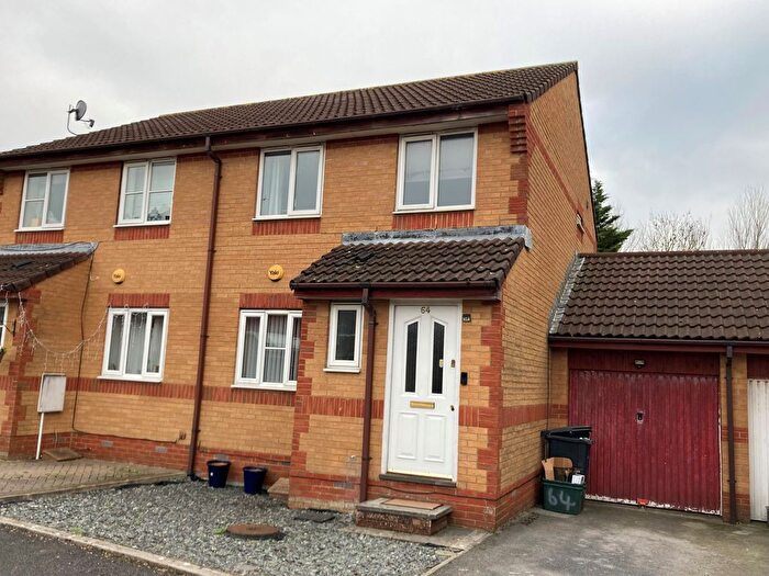 3 Bedroom Semi-Detached House To Rent In Darmead, Weston-Super-Mare, BS24