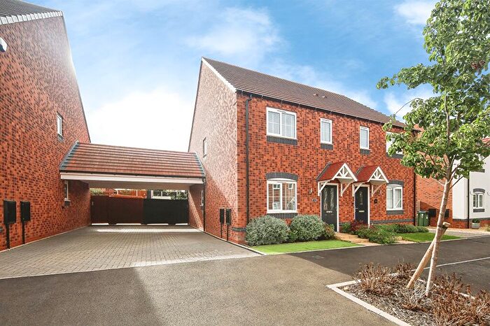 3 Bedroom Semi-Detached House For Sale In Platinum Way, Allesley, Coventry, CV5