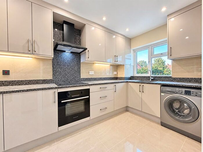 3 Bedroom Terraced House To Rent In Whytecroft, Heston, TW5