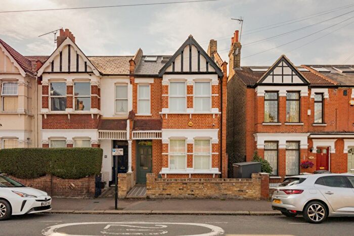 5 Bedroom End Of Terrace House For Sale In Halford Road, Leyton, London, E10
