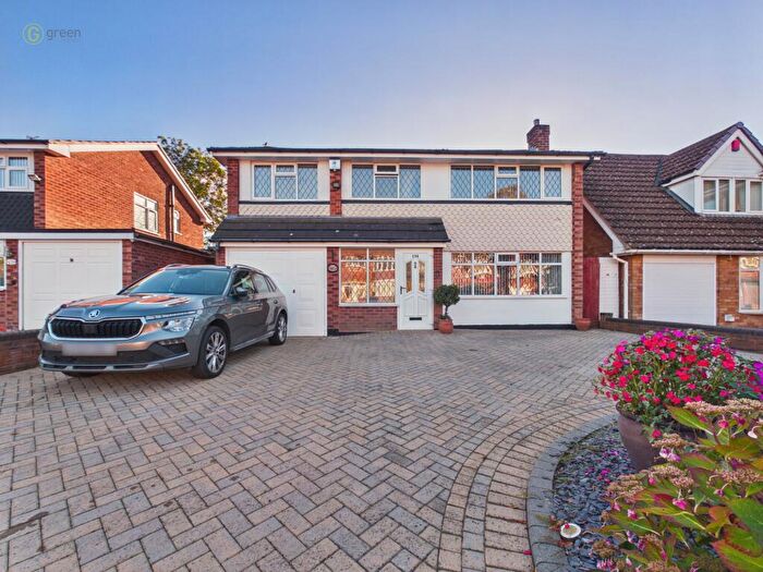 4 Bedroom Detached House For Sale In Chester Road, Castle Bromwich, Solihull, B36