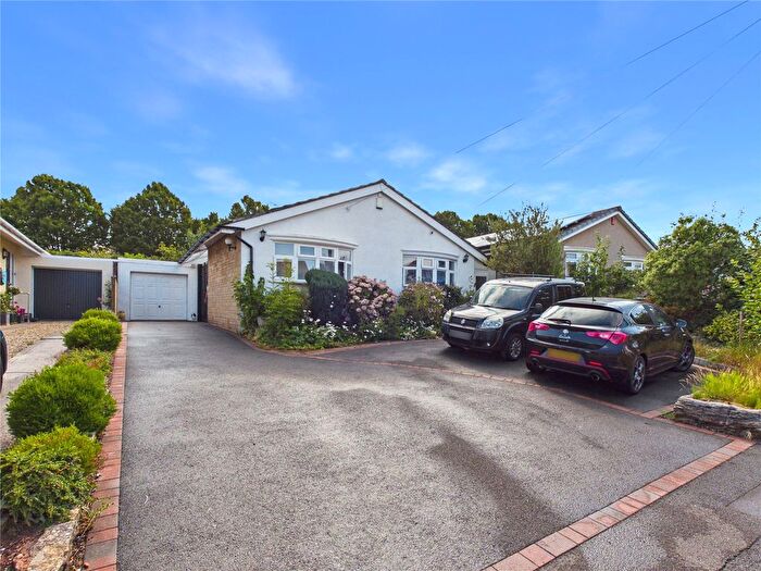 3 Bedroom Bungalow For Sale In Fenshurst Gardens, Long Ashton, BS41