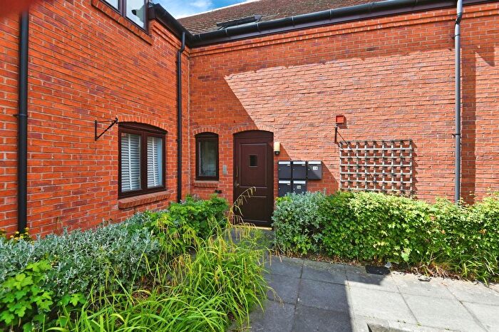 1 Bedroom Flat For Sale In Kingsbury Road, Minworth, Sutton Coldfield, B76