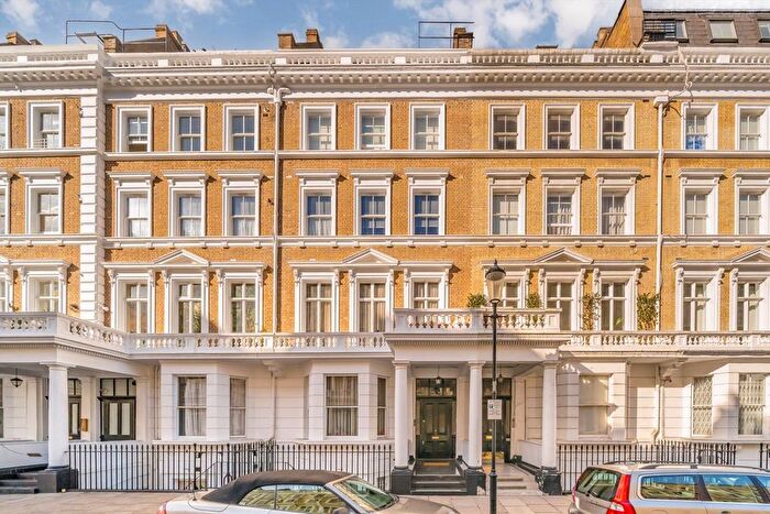 4 Bedroom Flat For Sale In Manson Place, South Kensington, SW7