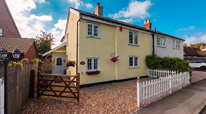 3 Bedroom Semi-Detached House For Sale In Warfield Street, Warfield, Bracknell, RG42