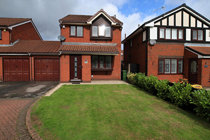 3 Bedroom Detached House For Sale In Ostlers Gate, Droylsden, M43