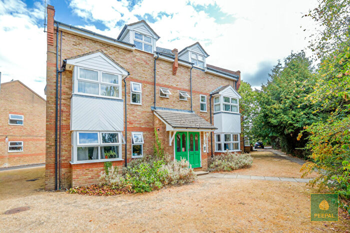 2 Bedroom Apartment For Sale In Church Road West, Farnborough, GU14