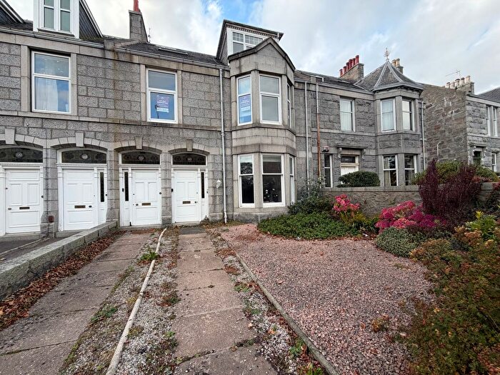 2 Bedroom Flat For Sale In Forest Avenue, Aberdeen, Aberdeen City, AB15