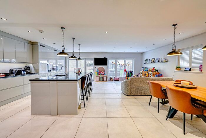 4 Bedroom Detached House For Sale In Nine Ashes Road, Nine Ashes, Ingatestone, CM4