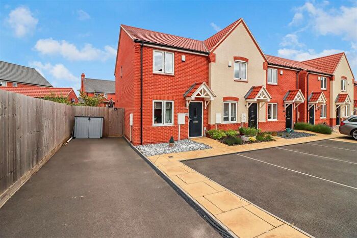 2 Bedroom Semi-Detached House For Sale In Patterdale Road, Newbold, Chesterfield, S41