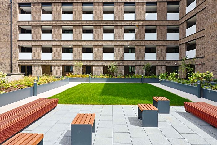 1 Bedroom Flat For Sale In The Fairway, Harrow, HA0