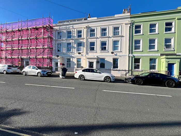2 Bedroom Flat To Rent In Victoria Place, Plymouth, PL1